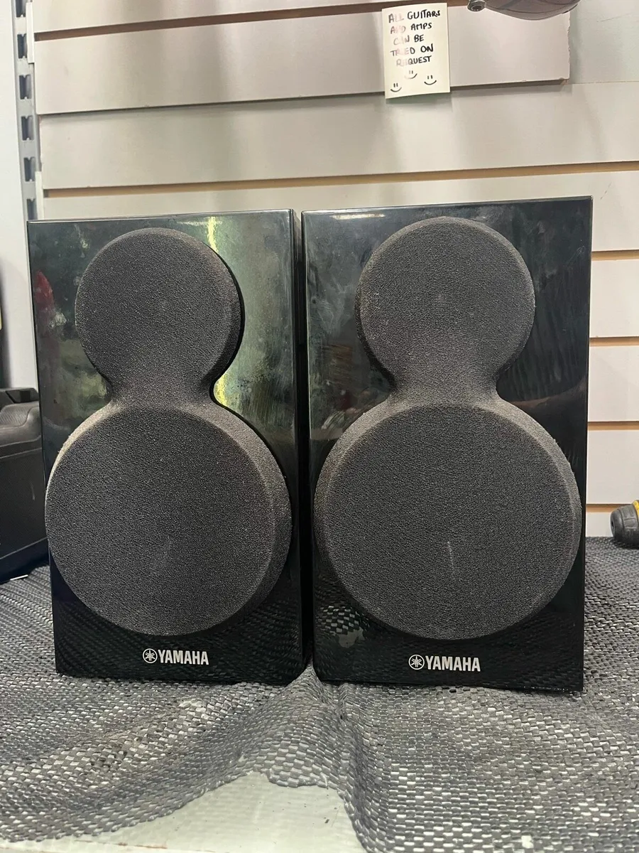 Yamaha Speaker Pair - Image 1