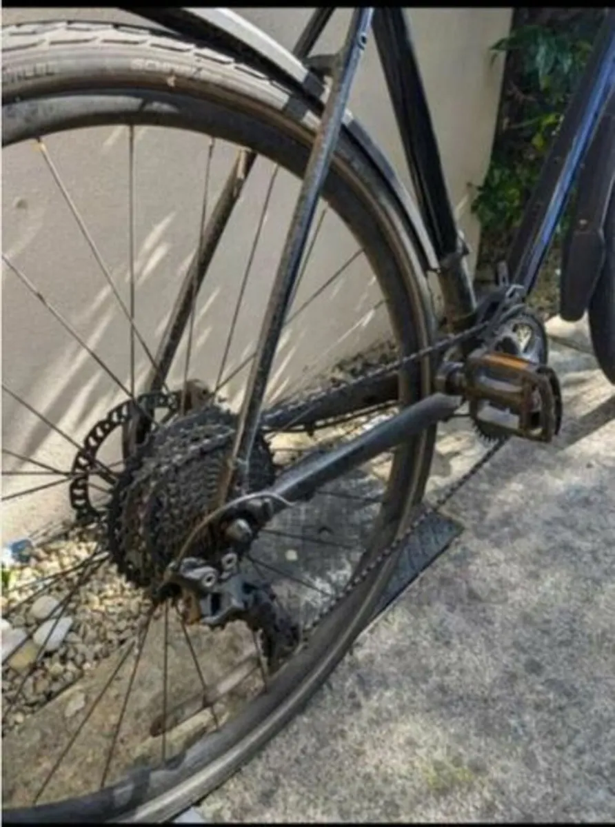 Giant Escape 0 Disc Hybrid Bike - Image 3