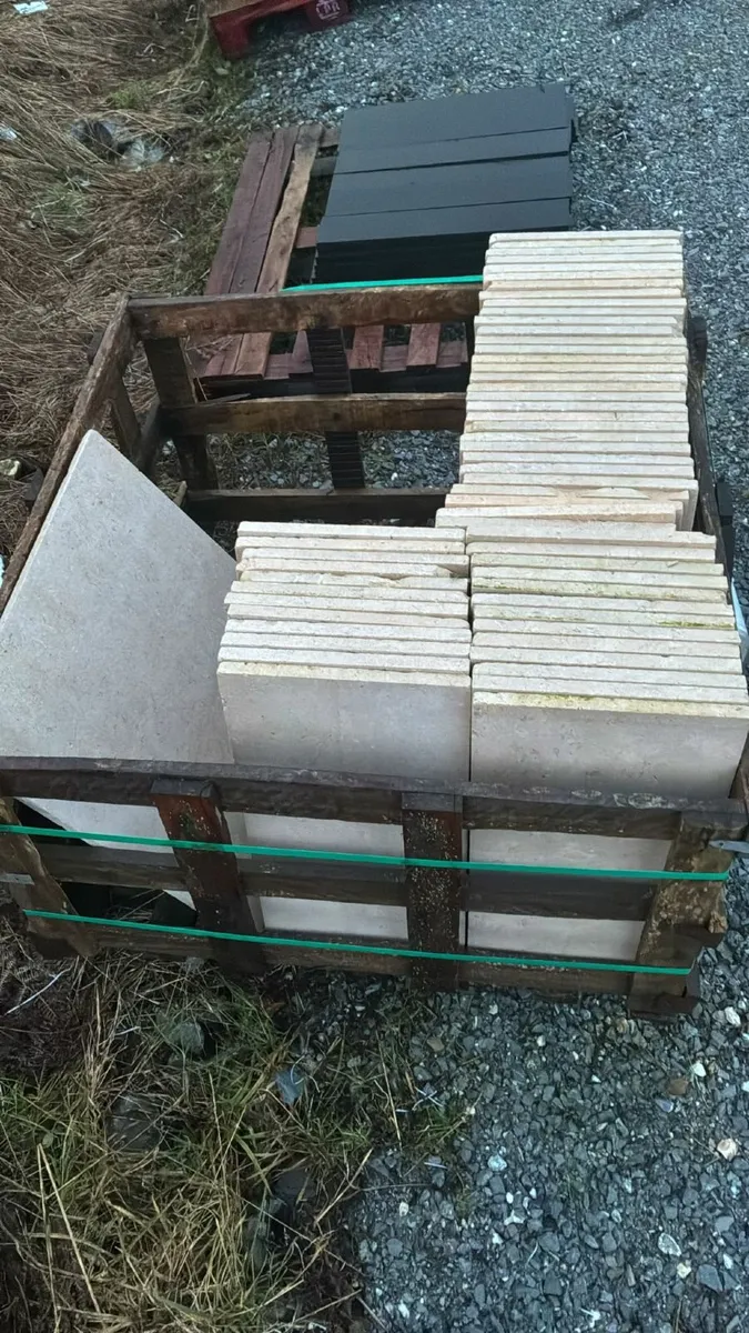 Egyptian Limestone Patio Slabs - job lot 15.66m2 - Image 3