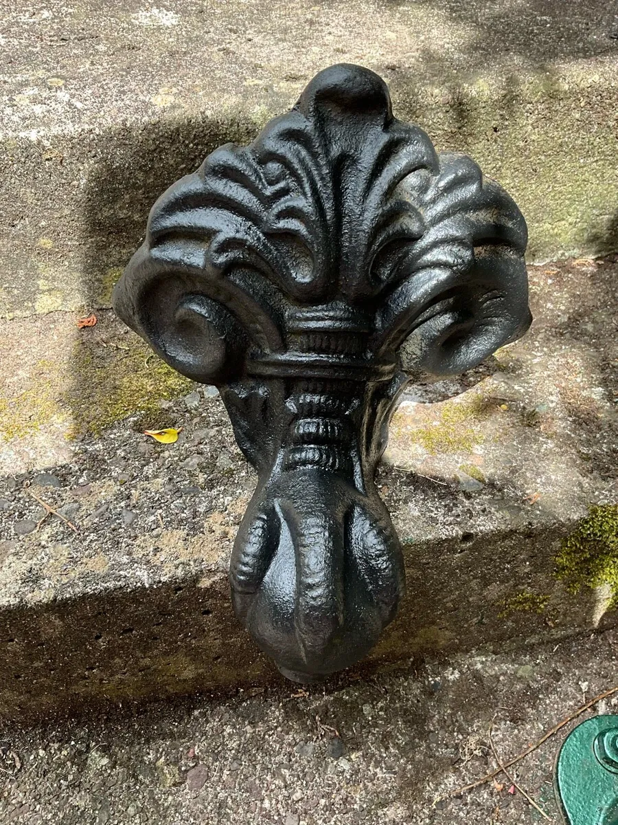 Vintage Cast Iron Foot. 1 only available - Image 4