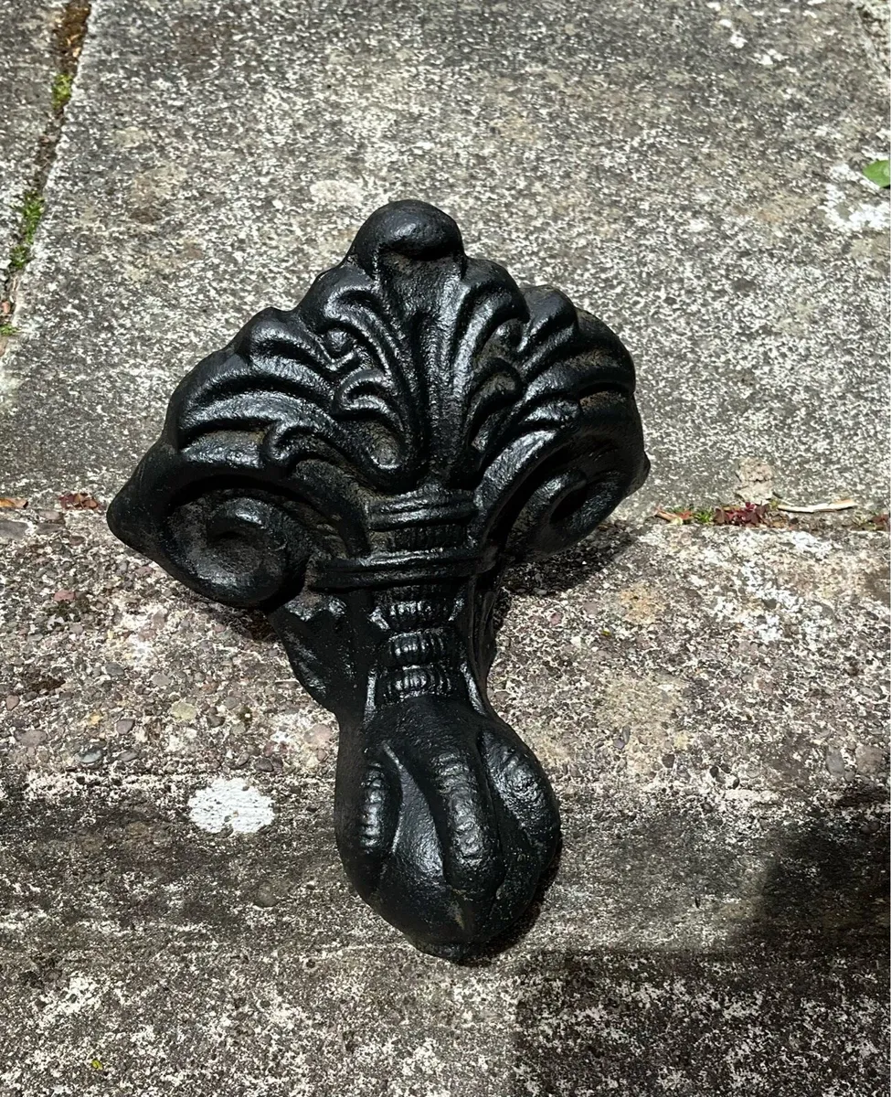 Vintage Cast Iron Foot. 1 only available - Image 2