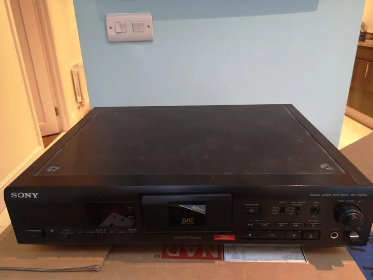 Sony Digital Audio Recorder ZE700 - Image 1