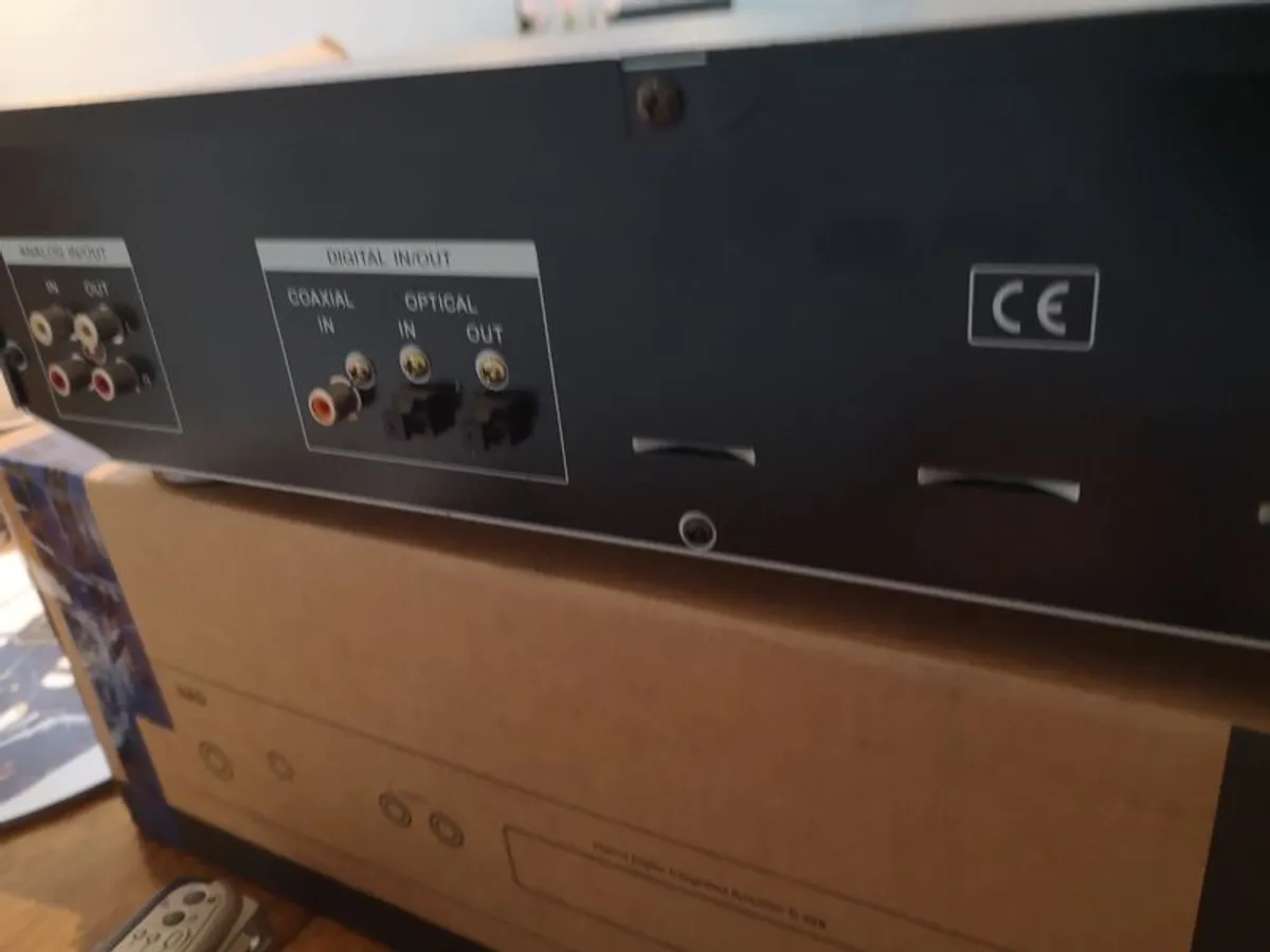 Sony Digital Audio Recorder ZE700 - Image 2