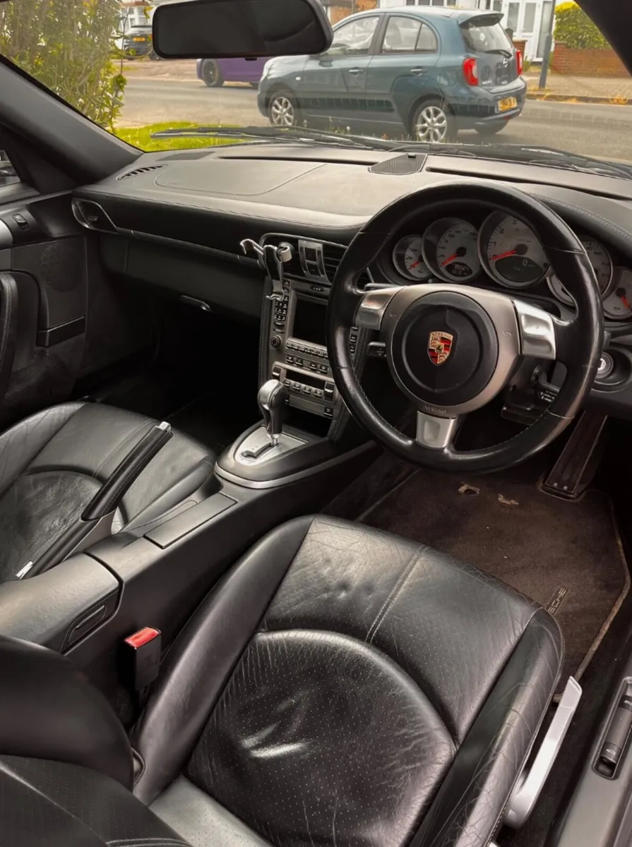 Porsche 911 Carrera S - Image 2