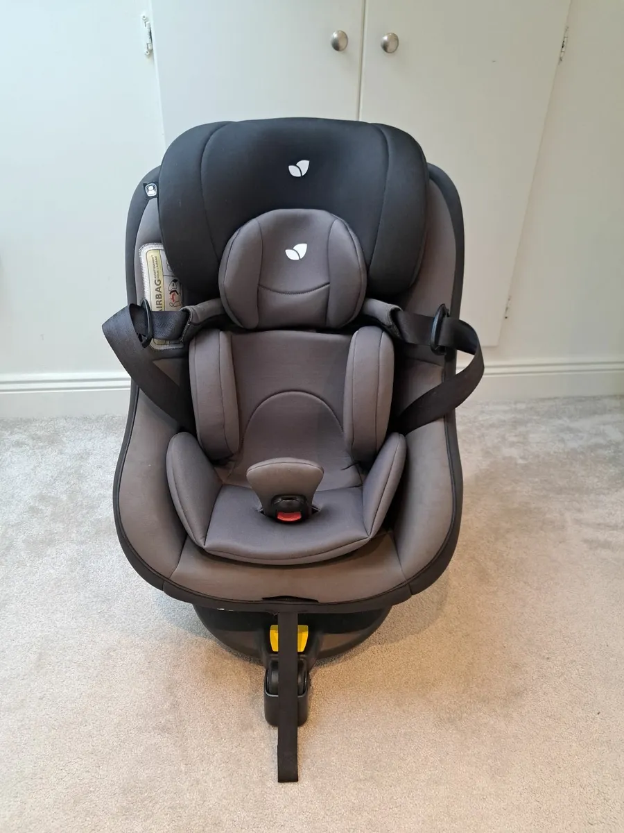 Joie 360 Car Seat ISO Fix - Image 1