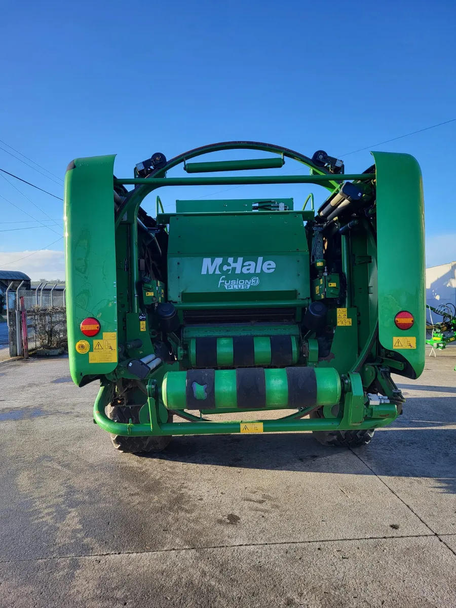 2014 McHale Fusion 3 Plus - Image 3