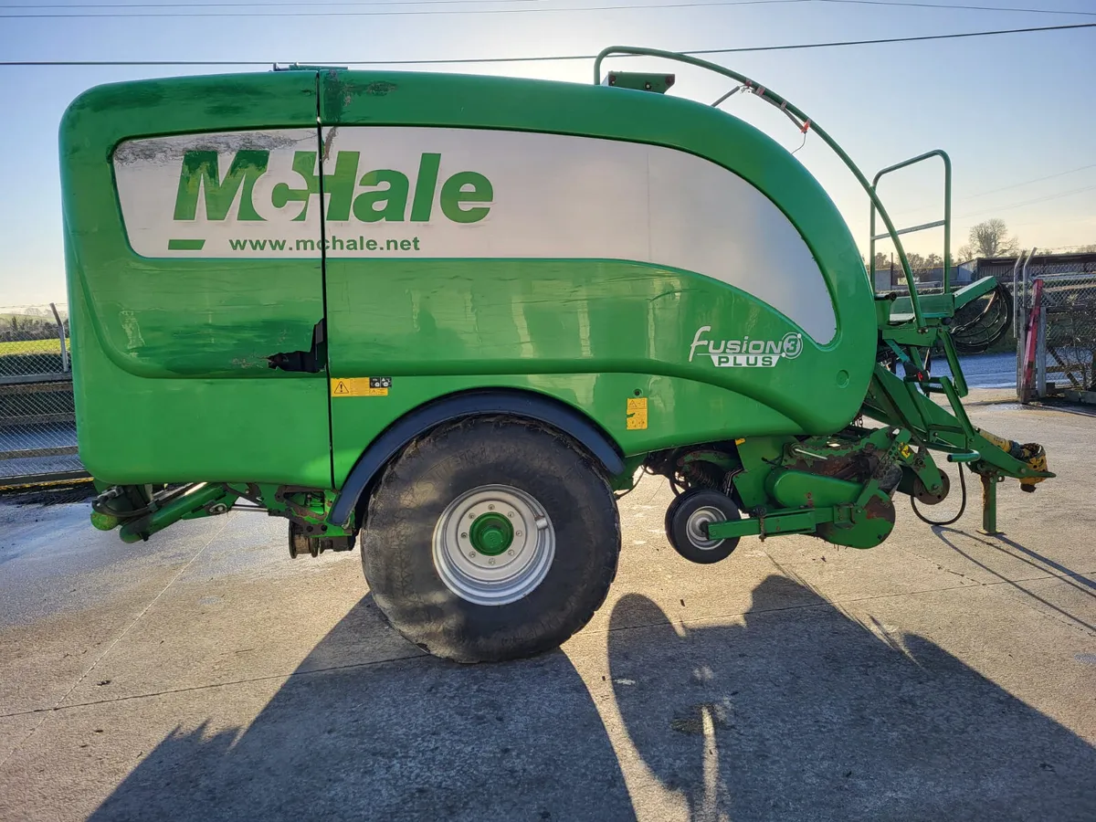 2014 McHale Fusion 3 Plus - Image 1