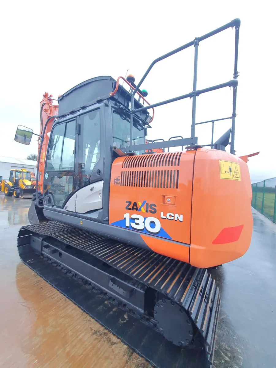 HITACHI ZX130-6 - Image 4