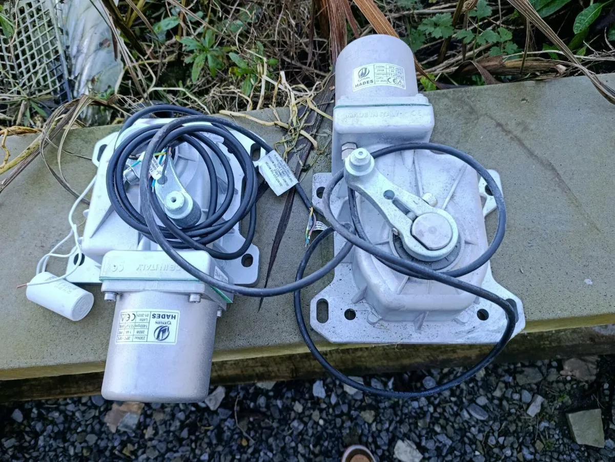 230 volt underground gate kit for swing gates . - Image 1