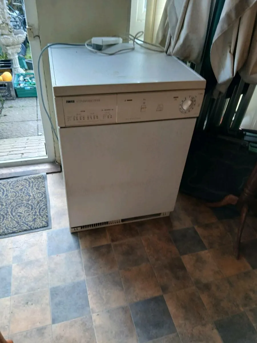Dishwasher and tumble dryer - Image 4