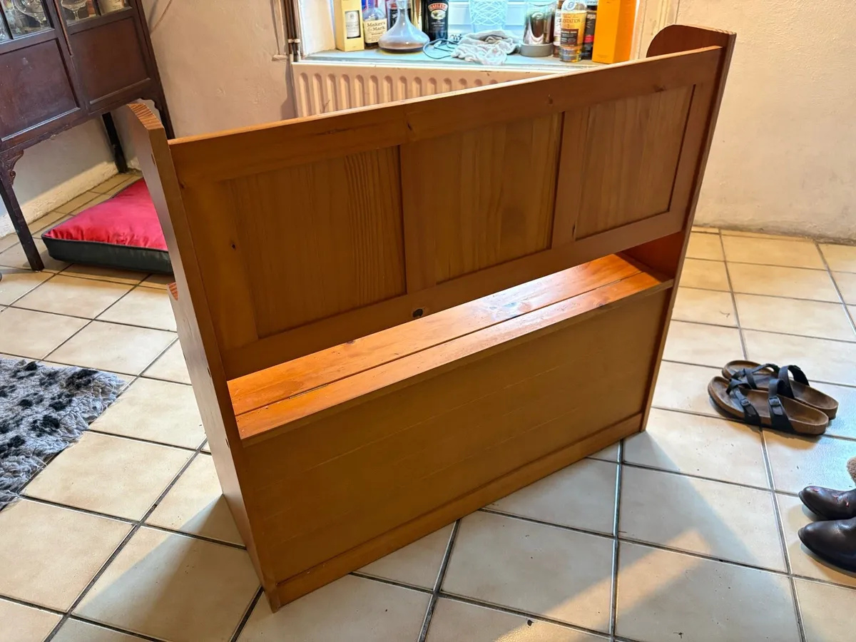 Pine Monk’s Bench - Image 2