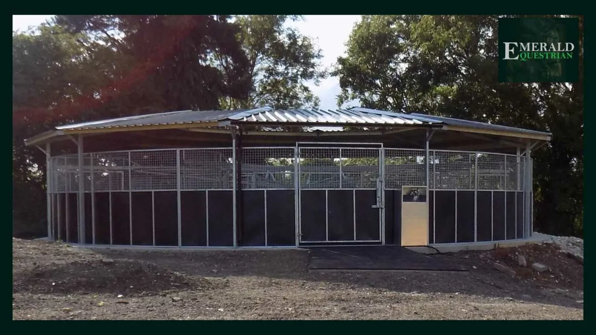 Emerald Equestrian horse walker/exerciser