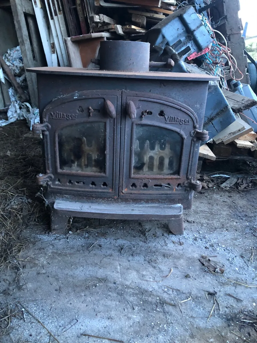 Villager Stove - Image 1