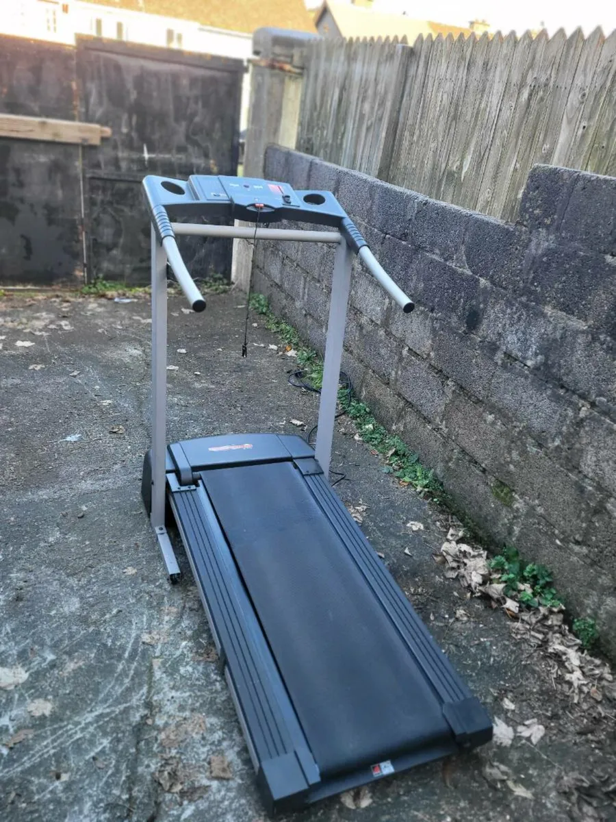 Proform treadmill. Delivery - Image 3