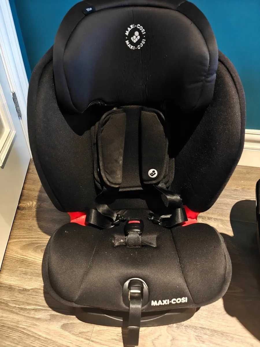 Maxi-Cosi Titan Car Seat - Image 1