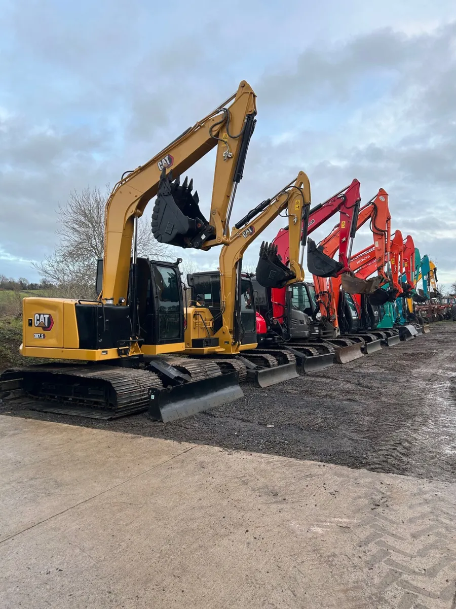 Choice  4 - 8.5 Tonne Diggers - - - Priced To Sell - Image 1