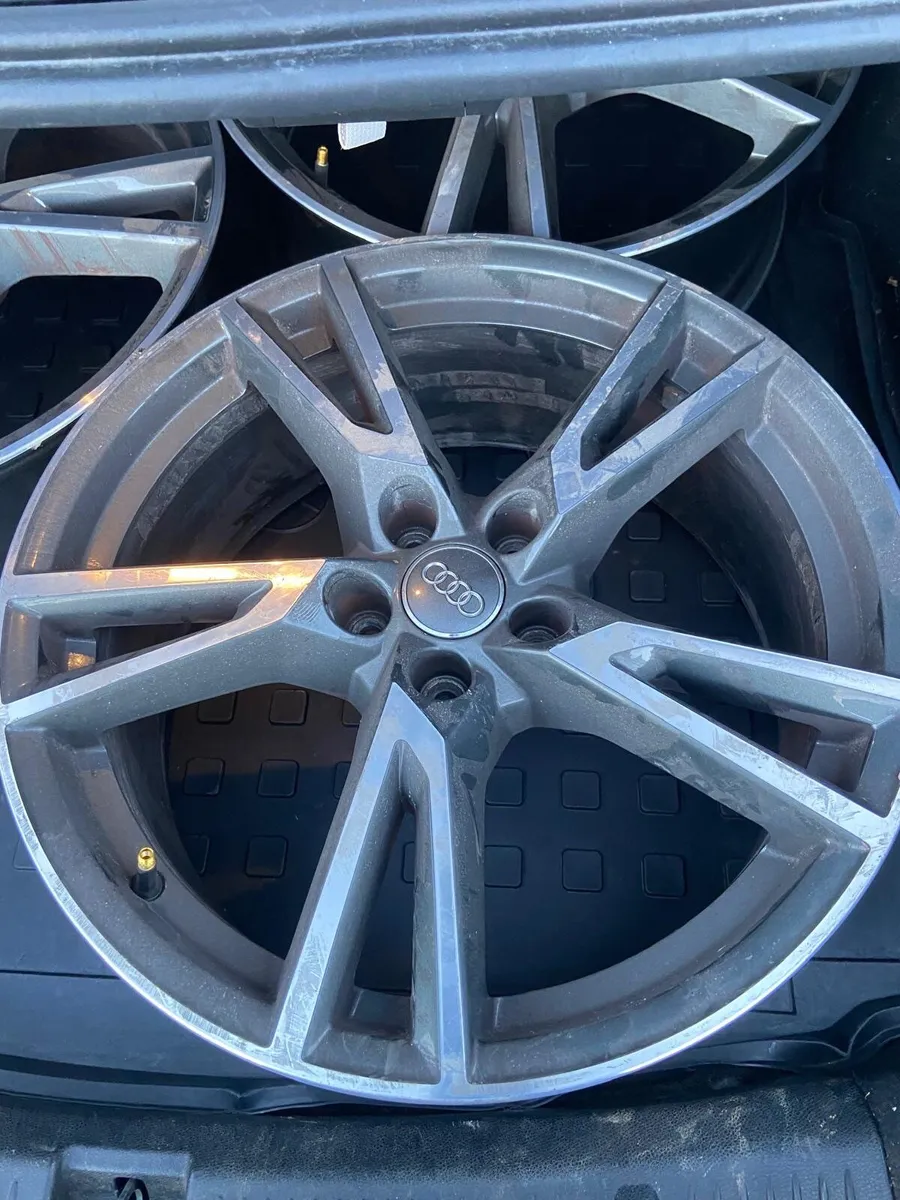 ORGINAL AUDI DIAMOND CUT-ALLOYS - X4 NEW 18inch - Image 2