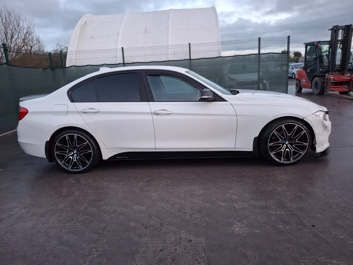 2012 BMW 320D M-Performance  2.0 Diesel - Image 4