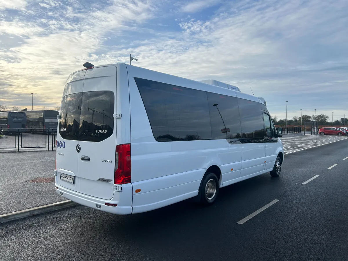 Turas Mercedes Sprinter Low Floor Connect - Image 4
