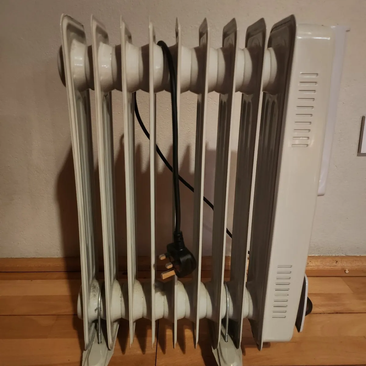 Oil filled radiator - Image 1