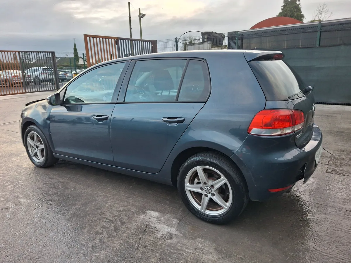 2012 Volkswagen Golf  Trendline  1.6 Tdi - Image 4