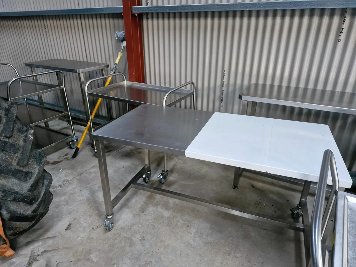 Stainless steel heavy duty mobile tables - Image 3