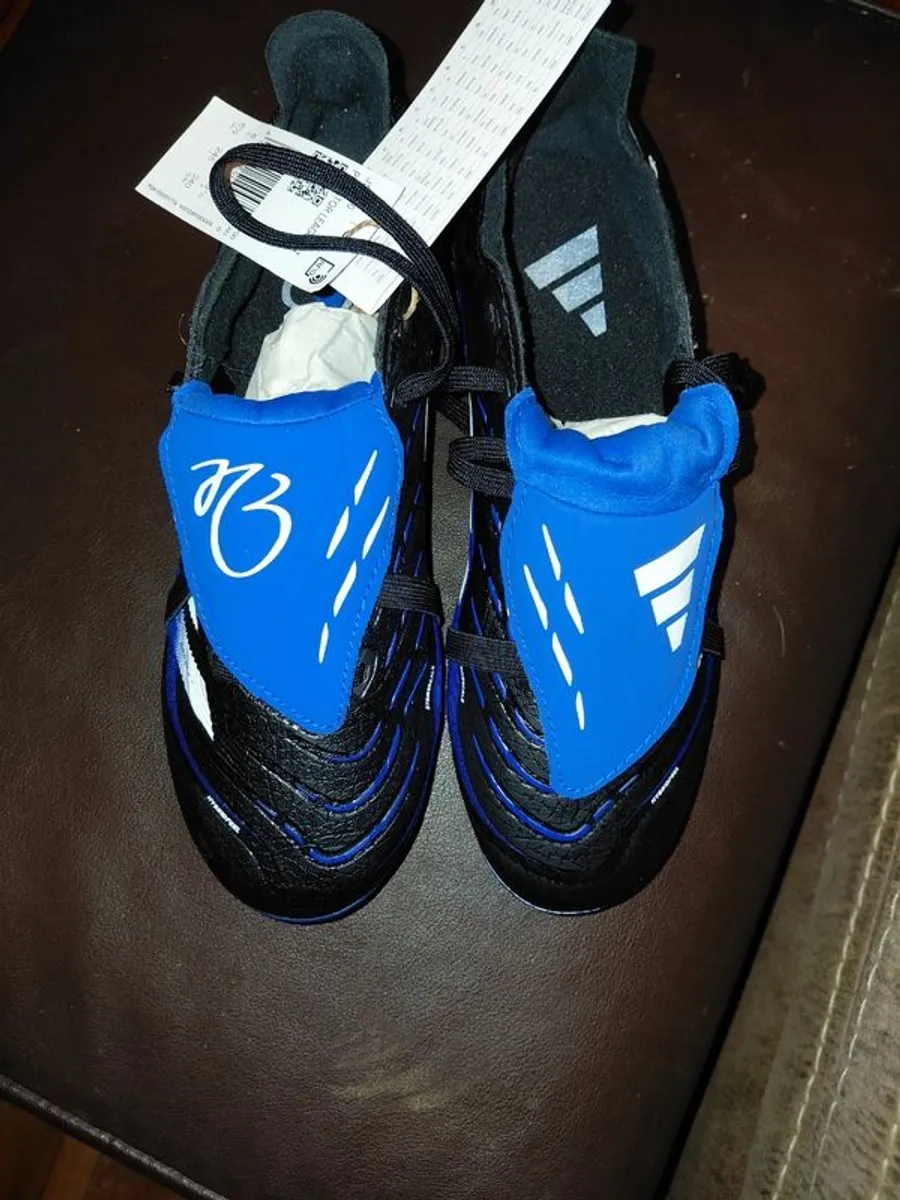 Football boots - Image 2