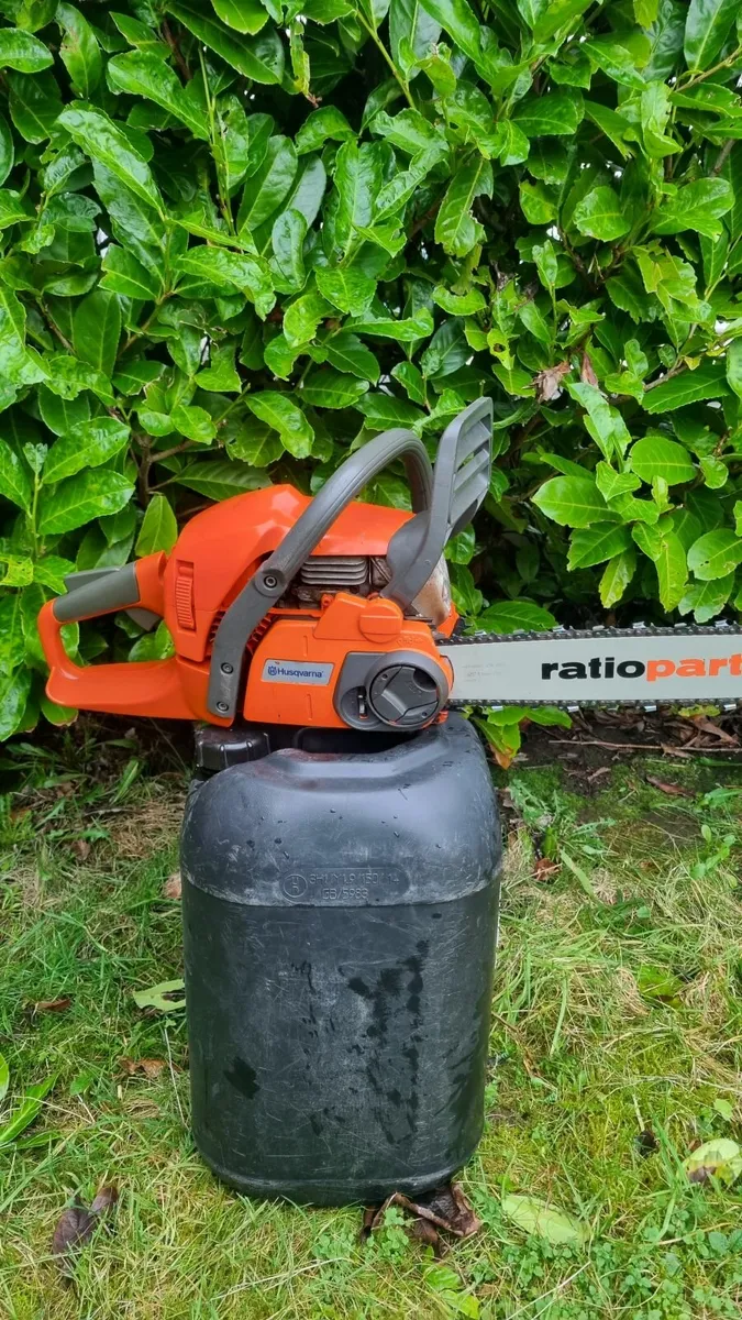 Husqvarna 450 chainsaw - Image 2