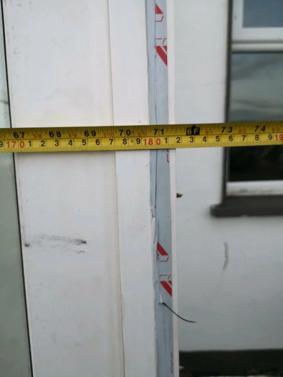 Pvc sliding patio door +windows - Image 3