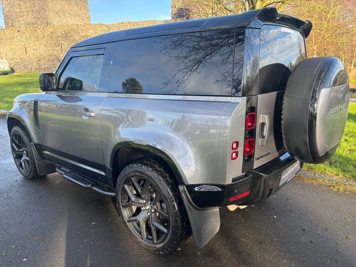 Land Rover Defender Commercial 3 Seater (212) - Image 2