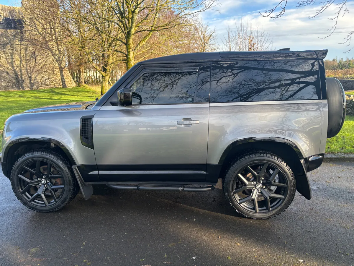 Land Rover Defender Commercial 3 Seater (212) - Image 3