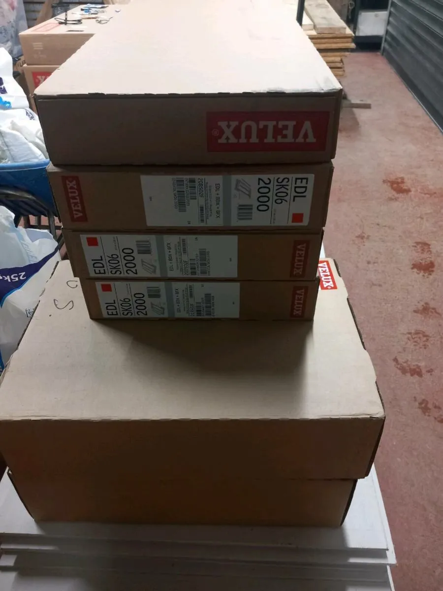 Velux Windows with motors (x4) inc flashing kits - Image 4