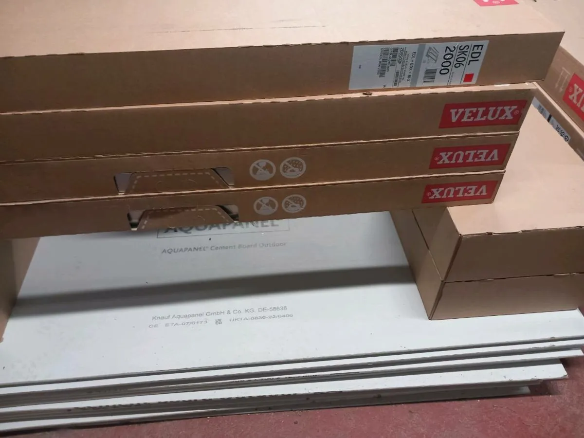 Velux Windows with motors (x4) inc flashing kits - Image 3