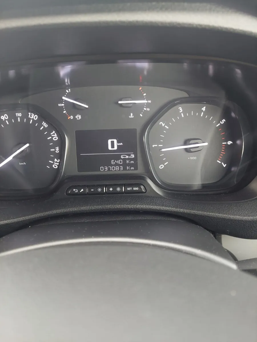 OPEL VIVARO / 2023 / L2H1-1.5 DIESEL - Image 4