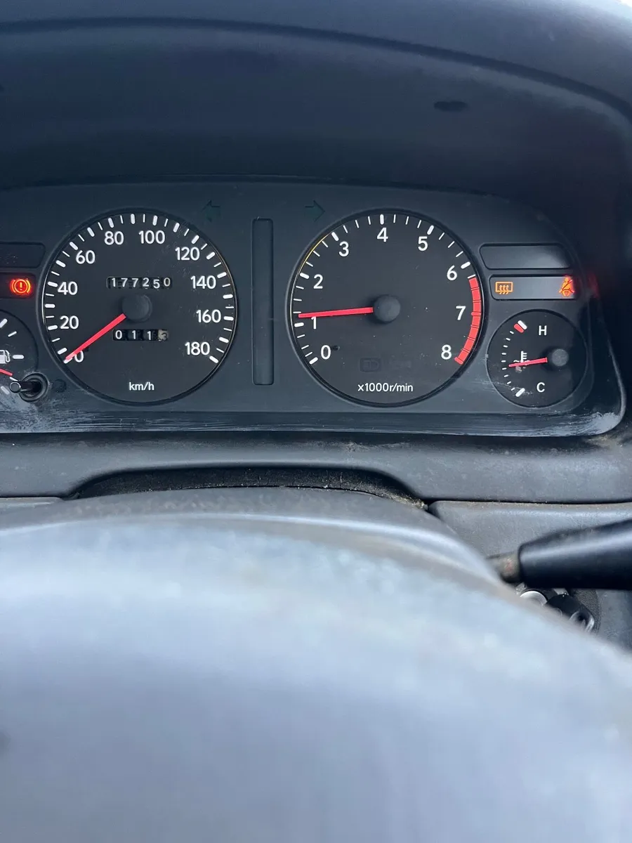 Jap e10 corolla - Image 4