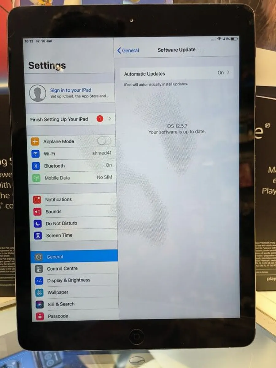 Apple iPad Air 1st Gen (A1475) 9.7" 16GB - Space Grey - Image 4