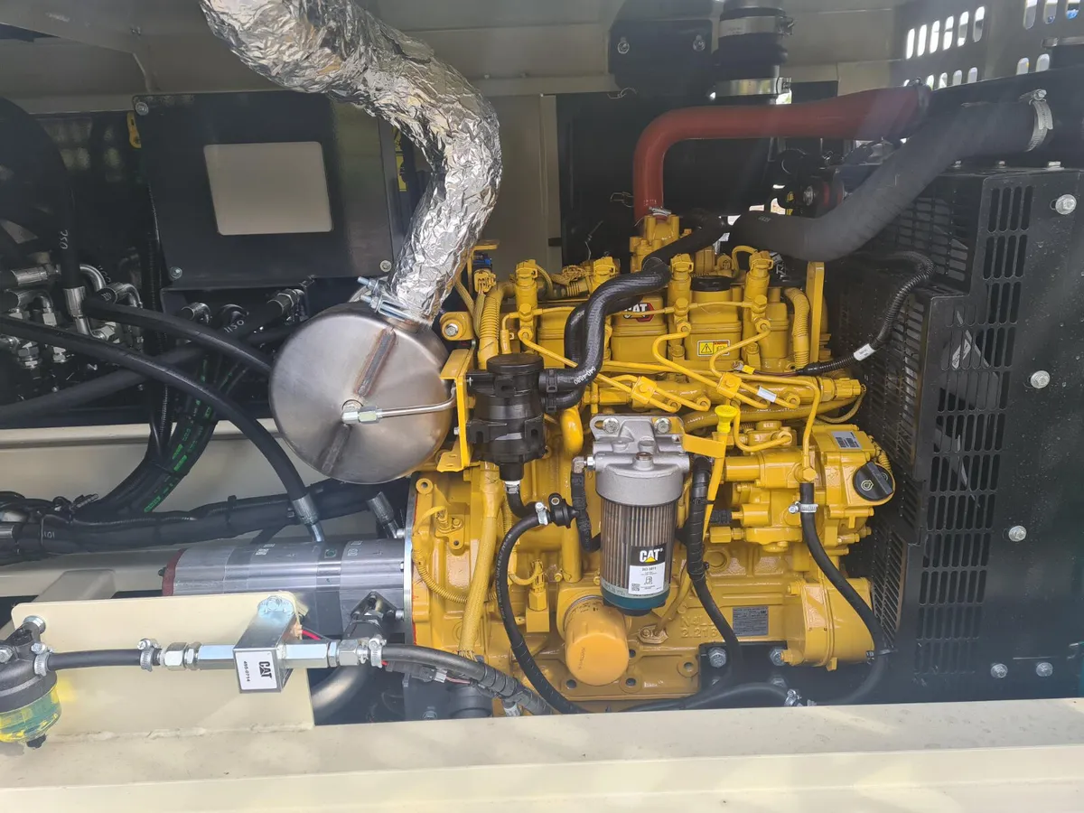 65' TRACKED CONVEYOR / FEEDER FOR SALE - Image 3