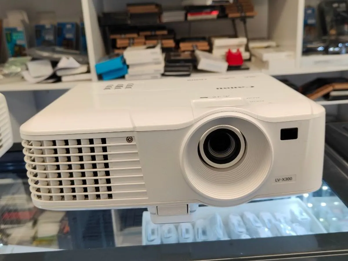 Canon LV-X300 3000 Lumen XGA Portable Multimedia DLP Projector (3903 Hours) - Image 4