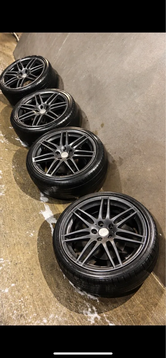 Genuine Audi alloys RS4 19inch - Image 1