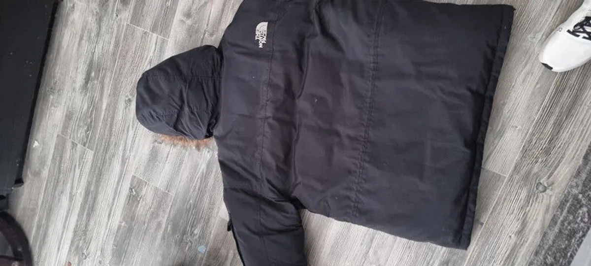 north face parka jacketl - Image 1