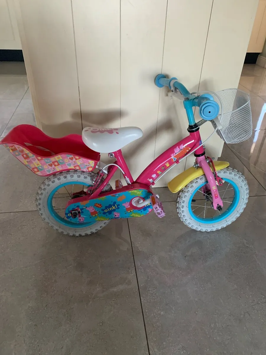 Peppa pig 12 inch girls bike - Image 1