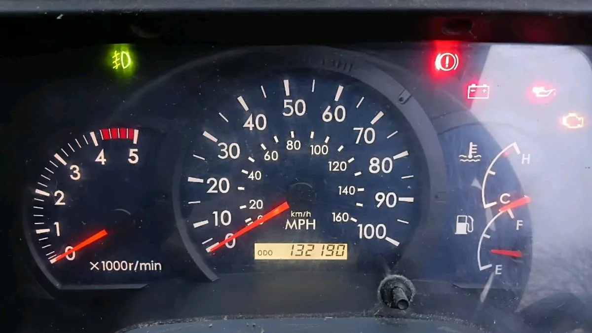 Mitsubisi Canter - Image 4