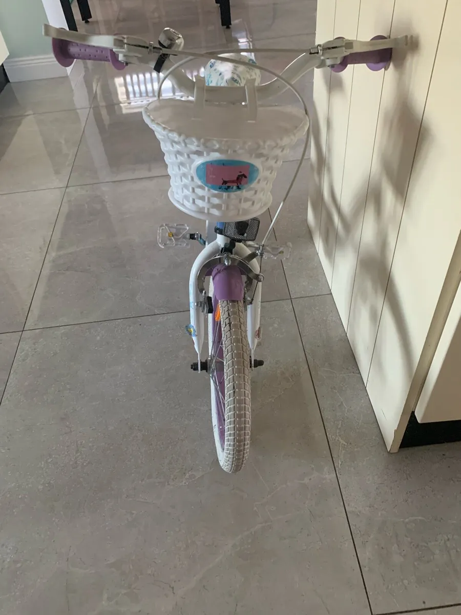 Frozen 16 inch girls bike - Image 3