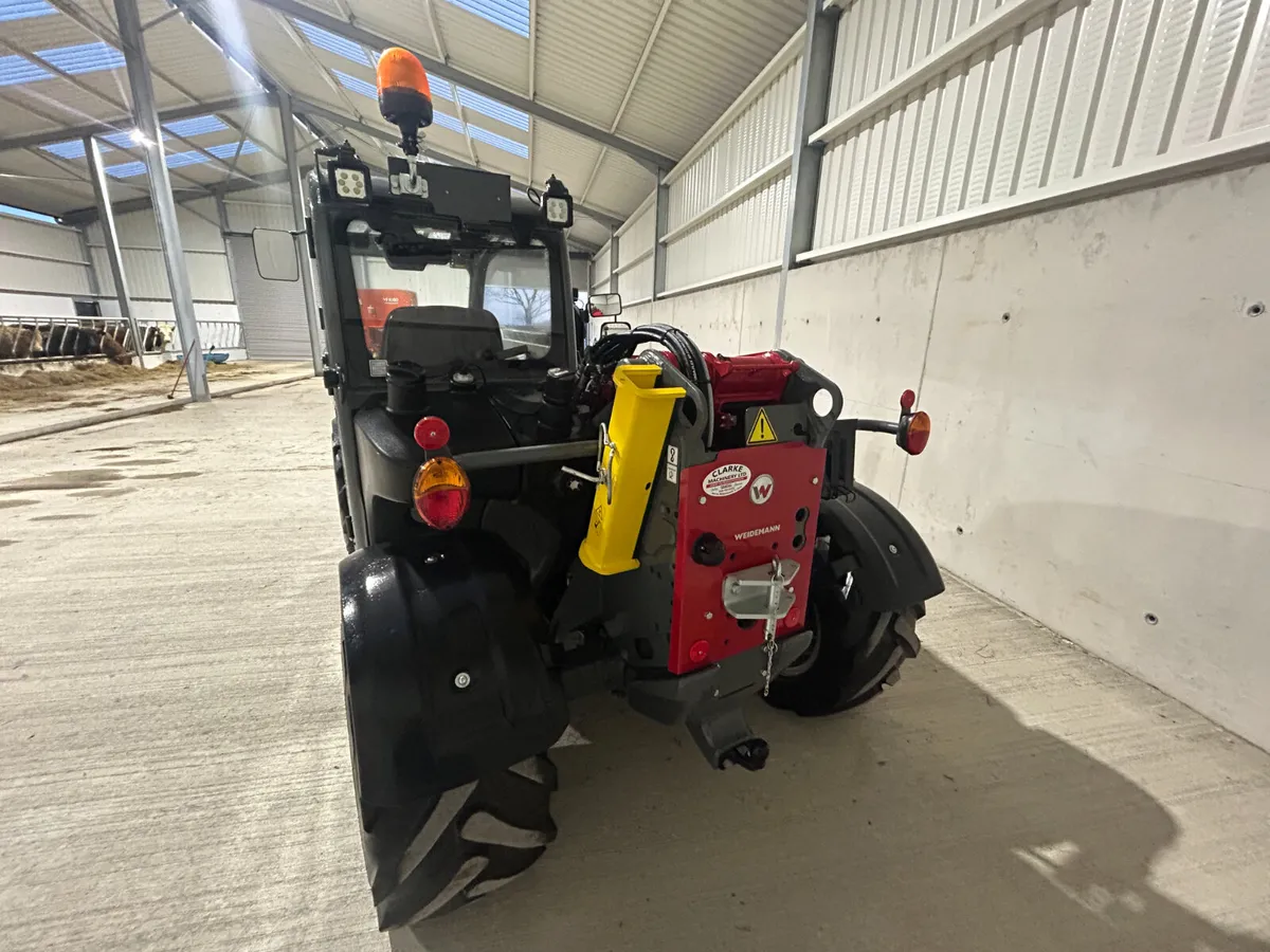 New Weidemann T5522 Loader - Image 4