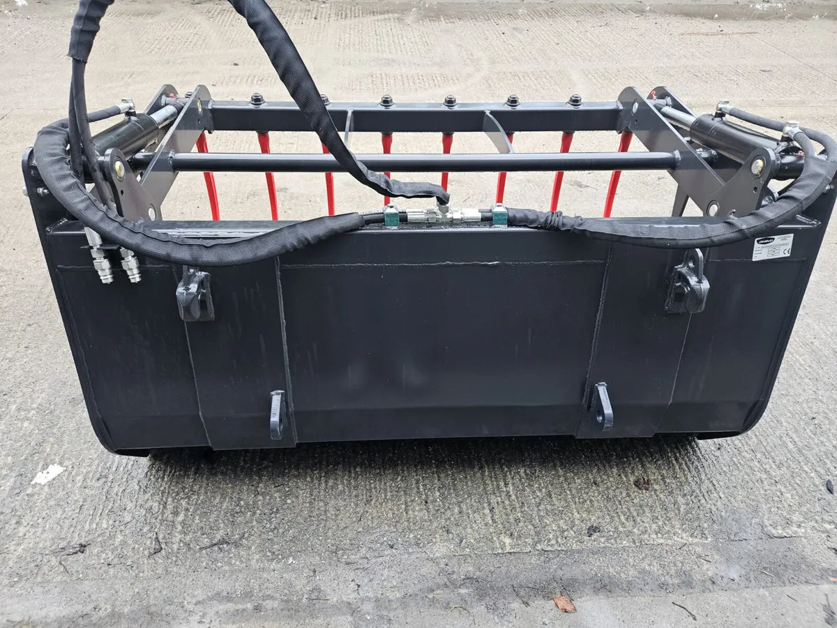 Rhino heavy duty grab buckets - Image 3