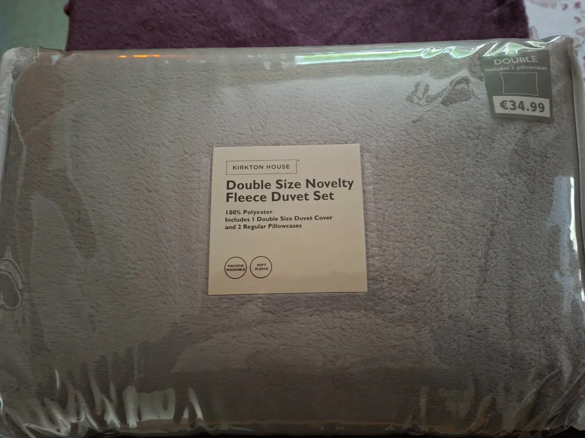 Brand New Never Used Fleece Double Duvet Cover Set - Image 1