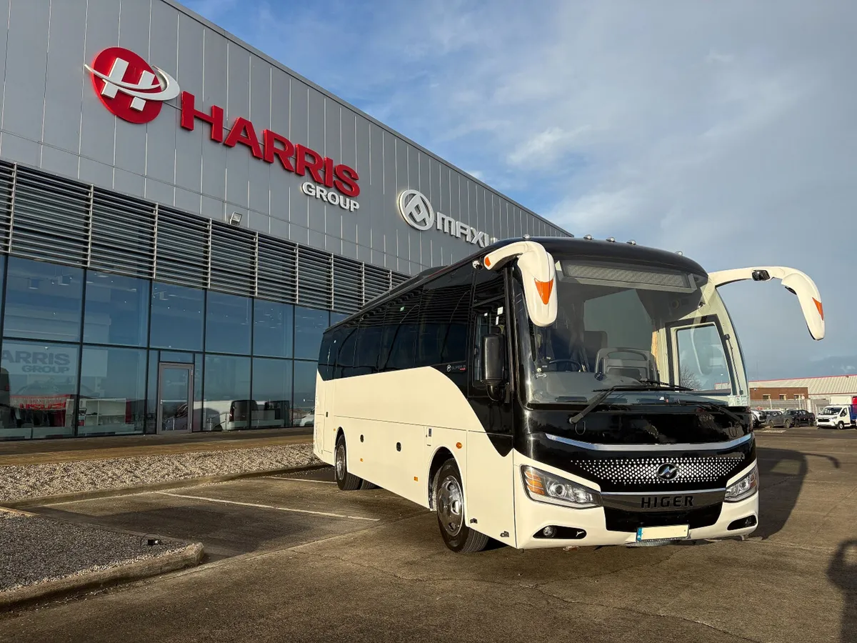 2022 Higer Super 9 - 41 seater - Image 2