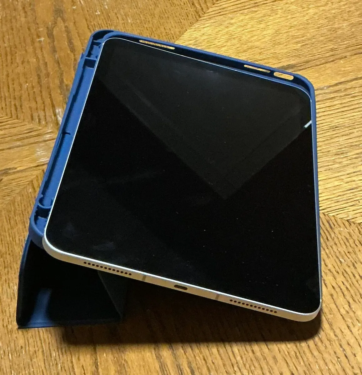 iPad 10th Gen 64GB WiFi + Sim Silver - Image 2