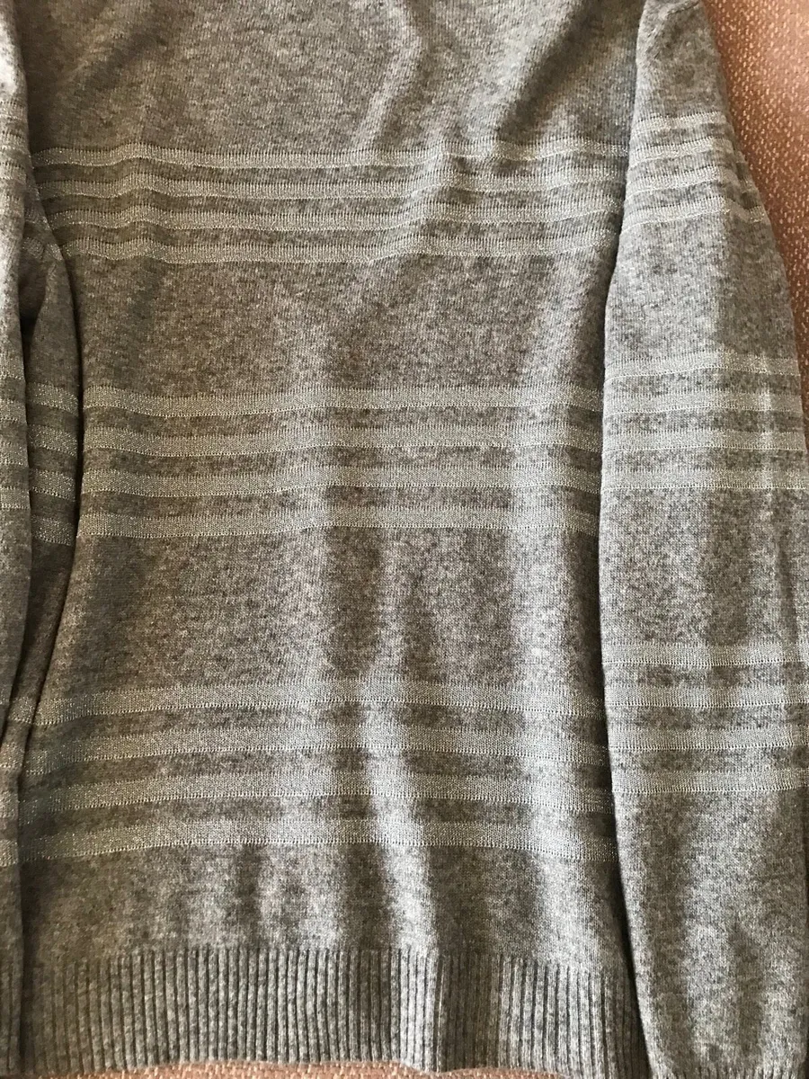 Burberry cardigan - Image 3