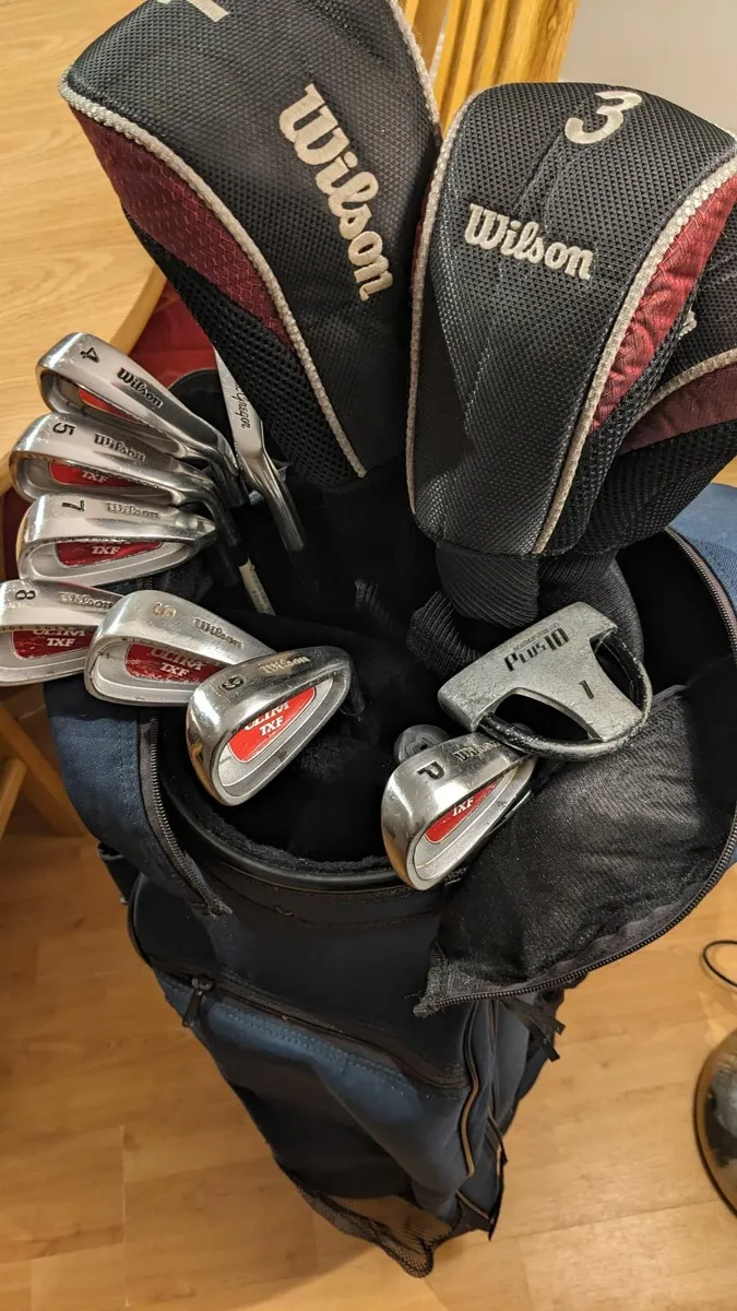 Full Set Wilson Irons and Woods & Golf Bag. - Image 1